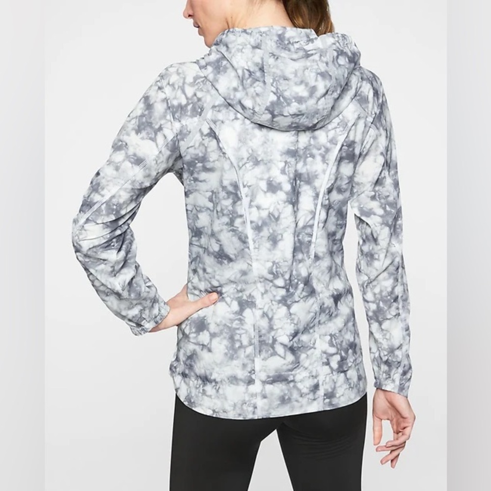 Athleta Gray and White TIE DYE CATALINA‎ UPF JACKET
